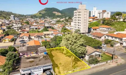 Terreno de 420m² no Bairro Dehon – Excelente Localização