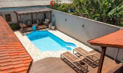 Casa de Alto Padrão no Centro – Conforto, Segurança e Sofisticação