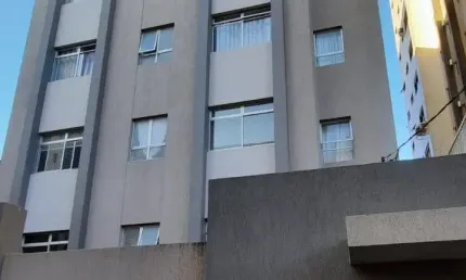 Apartamento no Centro de Ponta Grossa com muita segurança e conforto.