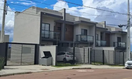 Casa com 3 quartos à venda na Rua Humberto Zanato, 25, Pinheirinho, Curitiba