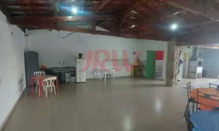 CASA PARA FINS COMERCIAL E RESIDENCIAL EM INDAIATUBA SP.