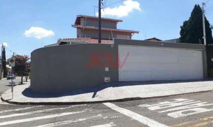 Casa com 4 quartos sendo 03 com suíte e 5 banheiros à venda, com uma área de 380 m², por apenas R$ 1.650.000 na cidade de Indaiatuba! Casa sobrado com