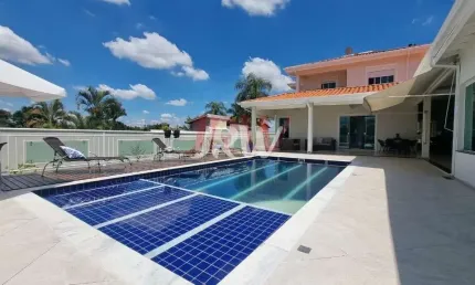 Casa a venda no Terras de Itaici na cidade de Indaiatuba mosteiro de itaici. Casa Sobrado com 1000m2 de Terreno sendo com 4 suítes em condomínio fecha