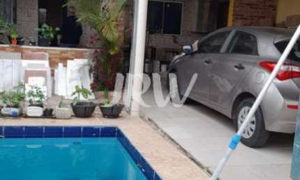 CASA A VENDA NO JARDIM DOS SABIÁS NA CIDADE DE INDAIATUBA