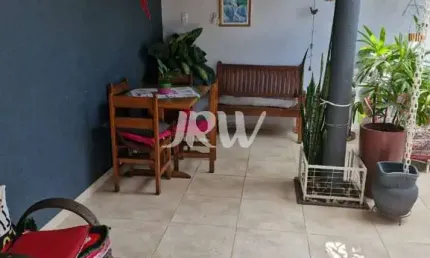 CASA A VENDA NO BAIRRO JARDIM ESPLANADA II NA CIDADE DE INDAIATUBA - SP  Área do terreno 300m² Área construída 180m²  3 Dormitórios sendo 1 suíte com