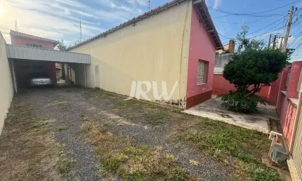 CASA  ( COMERCIAL ) A VENDA NO BAIRRO CIDADE NOVA NA CIDADE DE INDAIATUBA SP