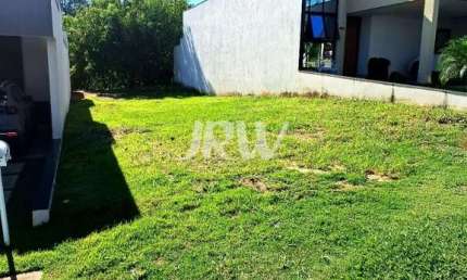 TERRENO A VENDA NO CONDOMÍNIO BRESCIA NA CIDADE DE INDAIATUBA SP  Área do terreno 240m²  Tamanho: 240m² (8m x 30m) Topografia: Terreno plano, economia