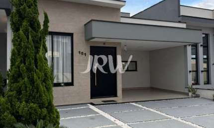 CASA A VENDA NO CONDOMÍNIO MANTOVA NA CIDADE DE INDAITUBA SP  Área Terreno : 220 m2 Área Construída : 145 m2  03 suítes, sendo a master 8x4 metros (su