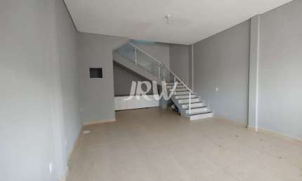 CASA A VENDA NO PORTAL DO SOL NA CIDADE DE INDAIATUBA - SP  Área do terreno - 250 m²  Área garagem - 35 m² Área casa - 110 m² Área Salão - 68 m²  PISO