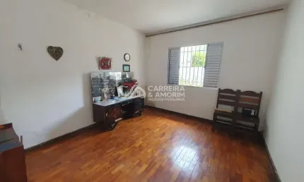 CASA A VENDA, 3 DORMITÓRIOS, SALA, COZINHA, BANHEIRO,  5 VAGAS, 252 METROS (5 MINUTOS) DA ESTAÇÃO METRÔ GIOVANI GRONCHI. JARDIM MONTE AZUL.