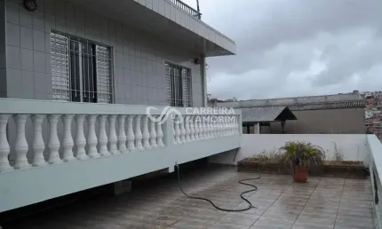 CASA PARA ALUGAR COM 3 DORMITÓRIOS, 1 SUÍTE,  SACADA, 2 SALÕES COMÉRCIAIS, CHURRASQUEIRA E FOGÃO COM LENHA, 3 VAGAS DE GARAGEM, JARDIM SÃO BENTO NOVO.
