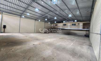 GALPÃO PARA LOCAÇÃO 750m² RECÉM REFORMADO, 03 BANHEIROS, COZINHA, SALA, 08 VAGAS DE GARAGEM PERTO HOSPITAL CAMPO LIMPO