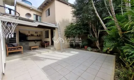 Casa a venda, sobrado 4 doritórios, 3 banheiros, 1 suíte, 4 vagas + edicula nos fundos - jardim são luís.