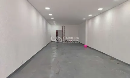 Alugo salão comércial com 160m², a 10 min (850 m) do shopping taboão, rod. régis bittencourt, taboão da serra.