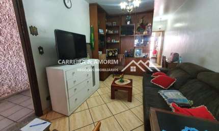 CASA A VENDA, SOBRADO 2 DORMITÓRIOS, SALA 2 AMBIENTES, CHURRASQUEIRA, VAGA COBERTA. 900 METROS METRÔ GIOVANNI E TERMINAL JOÃO DIAS. VILA DAS BELEZAS.