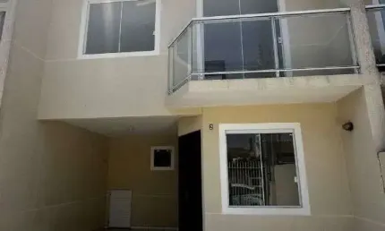 Casa com 3 quartos para alugar na Rua Nicanor do Rosário, Pinheirinho, Curitiba