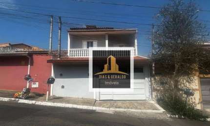 Sobrado com 3 dormitórios à venda, 240 m² por R$ 850.000,00 - Borda da Mata - Caçapava/SP