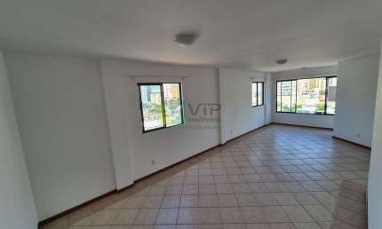 Apartamento com 3 quartos para alugar no Centro, Itajaí 