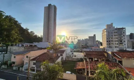 A poucos metros da universidade 1 suíte + 1 dormitório e 1 vaga privativa - bairro fazenda