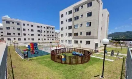 Apartamento com 2 quartos à venda na Avenida Paulo Roberto Vidal, 10, Bela Vista, Palhoça por R$ 243.800