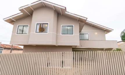 Casa com 4 quartos à venda na José Gavlak, 320, Conjunto Habitacional Joaquim Celestino Ferreira, Campo Largo por R$ 720.000
