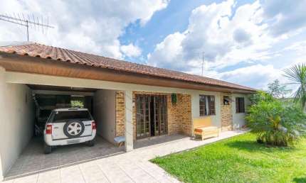 Casa com 3 quartos à venda na Alfredo Castro, 351, Nova Trento, Campo Largo por R$ 495.000