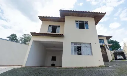 Casa com 3 quartos à venda na rua antônio scheidt, 239, santa cândida, curitiba por r$ 400.000