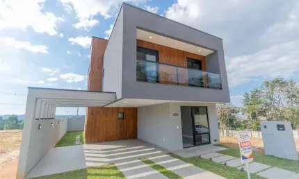 Casa em condomínio fechado com 3 quartos à venda na Luiz Rivabem, 1082, Vila Rivabem, Campo Largo por R$ 1.327.690