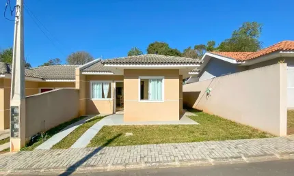 Casa em condomínio fechado com 3 quartos à venda na rua chile, 65, conjunto habitacional monsenhor francisco gorski, campo largo por r$ 250.000