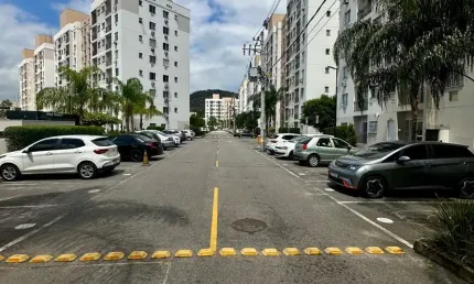 Oportunidade - Apartamento 02 quartos no Anil atrás do Parkshopping Jacarepaguá