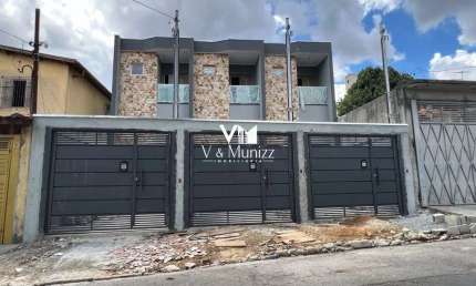 Casa - Sobrado frontal para Venda na Cidade Líder: 3 dorm.(s), 1 suite(s), 2 vaga(s), 110 m²