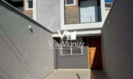 Sobrados frontais para Venda na Cidade Líder: 02 dorm. (s), 02 suite (s), 2 vaga (s), 85 m²