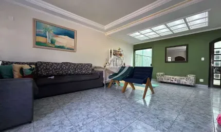 Casa com 4 quartos à venda na Rua Lupércio de Miranda, Campestre, Santo André por R$ 870.000