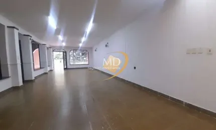 Casa com 3 quartos para alugar na Avenida Senador Roberto Simonsen, Santo Antônio, São Caetano do Sul por R$ 12.000