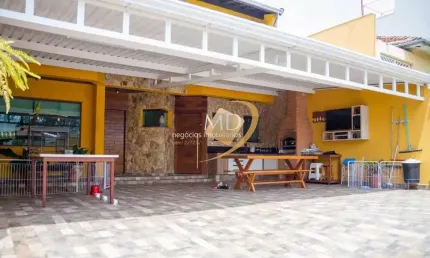 Casa com 4 quartos à venda na Rua Teffé, Santa Maria, São Caetano do Sul por R$ 1.600.000