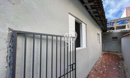 Casa com 1 quarto para alugar na Alameda Conde de Porto Alegre, Santa Maria, São Caetano do Sul por R$ 2.100