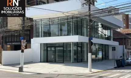 Ponto comercial com 2 salas para alugar no Gonzaga, Santos , 400 m2 por R$ 45.000