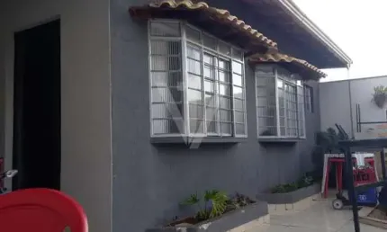 Casa com 2 quartos à venda no Jardim Itapoá, Londrina 