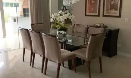 Casa com piscina a venda, no Condomínio Village Pinheiros!