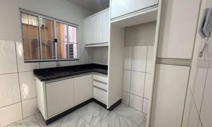 Apartamento com 3 quartos na beira do lago igapó - r$1.450,00