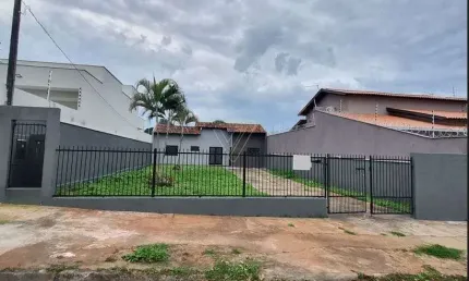 Casa com 2 quartos à venda no Califórnia, Londrina 