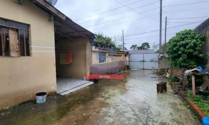 Terreno á venda em rio pequeno, com 3 casas não averbadas. aceita caminhão na negociação.