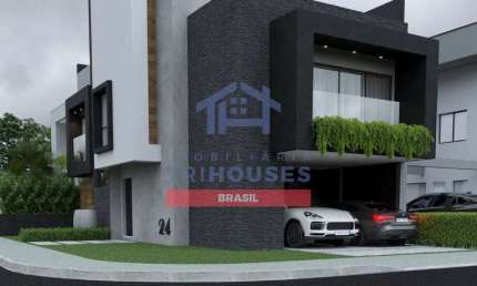 Casa em condominio com 3 quartos sendo 2 suítes à venda no bairro Santa Cândida, Curitiba por R$1.4