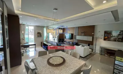 Maravilhoso apartamento com 3 suítes e 3 vagas de garagem no bairro Água Verde, Curitiba