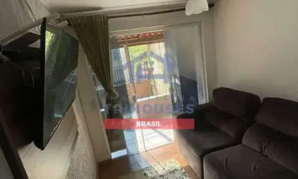 Otima casa com 2 dormitórios e amplo terreno à venda, Tatuquara, Curitiba, PR por R$245 mil