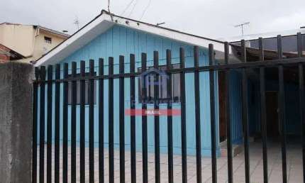 Linda Casa à venda, Sítio Cercado, com 2 dormitórios, 1 banheiro, 1 vaga de garagem, 36m2 de área c