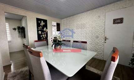 Belo Apartamento com 3 quartos totalmente reformado, no Pinheirinho, em Curitiba, PR.