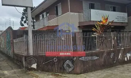 Excelente Sobrado residencial com papelaria junto a mais de 30 anos, no bairro Boqueirão ao lado do