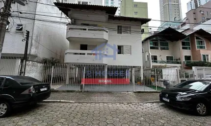 Maravilhoso Apartamento medindo 150 m2  com 3 dormitórios à Venda em Camboriú  - Conforto, Praticid