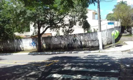 Terreno à venda na Rua Bernardino de Campos, Campo Belo, São Paulo